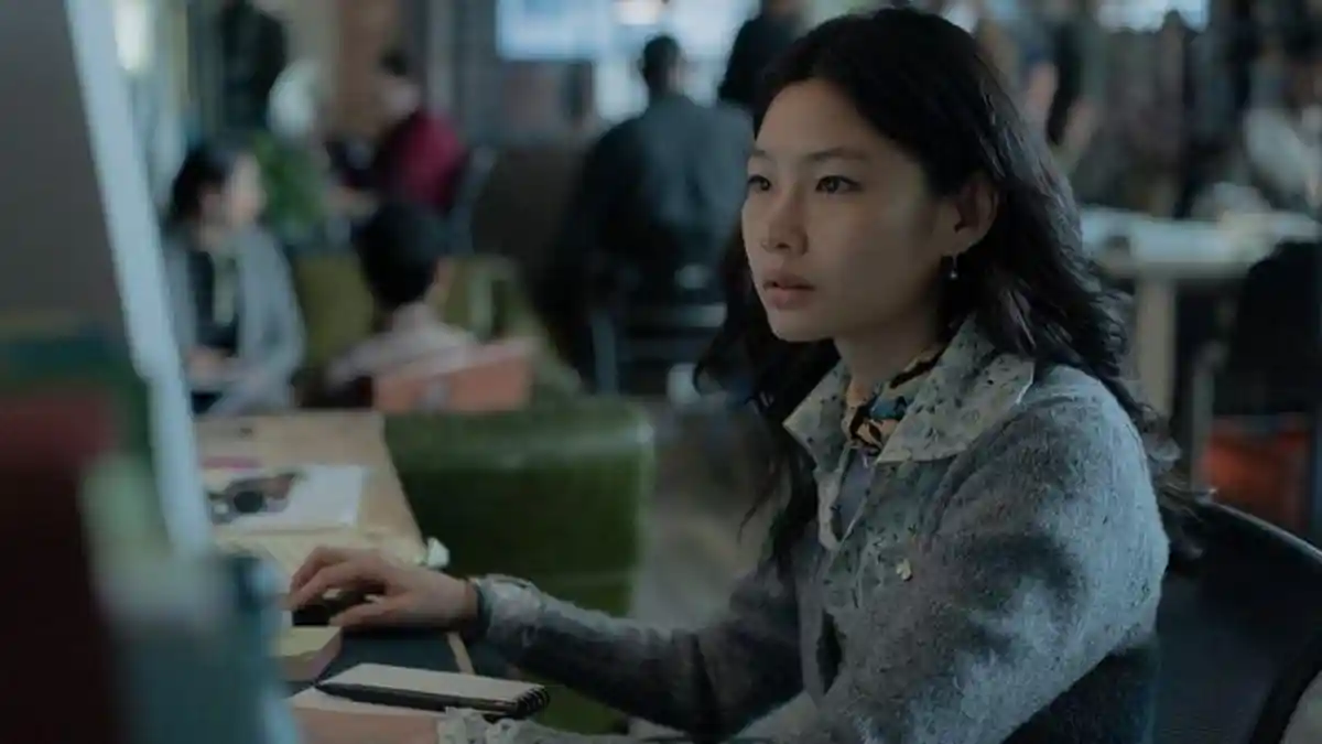 Squid Game JungHo-yeon Debut di Hollywood Lewat Serial Thriller Psikologis Disclaimer