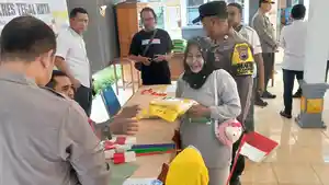 20250813_Beras-SPHP-di-Tegal_1.jpg