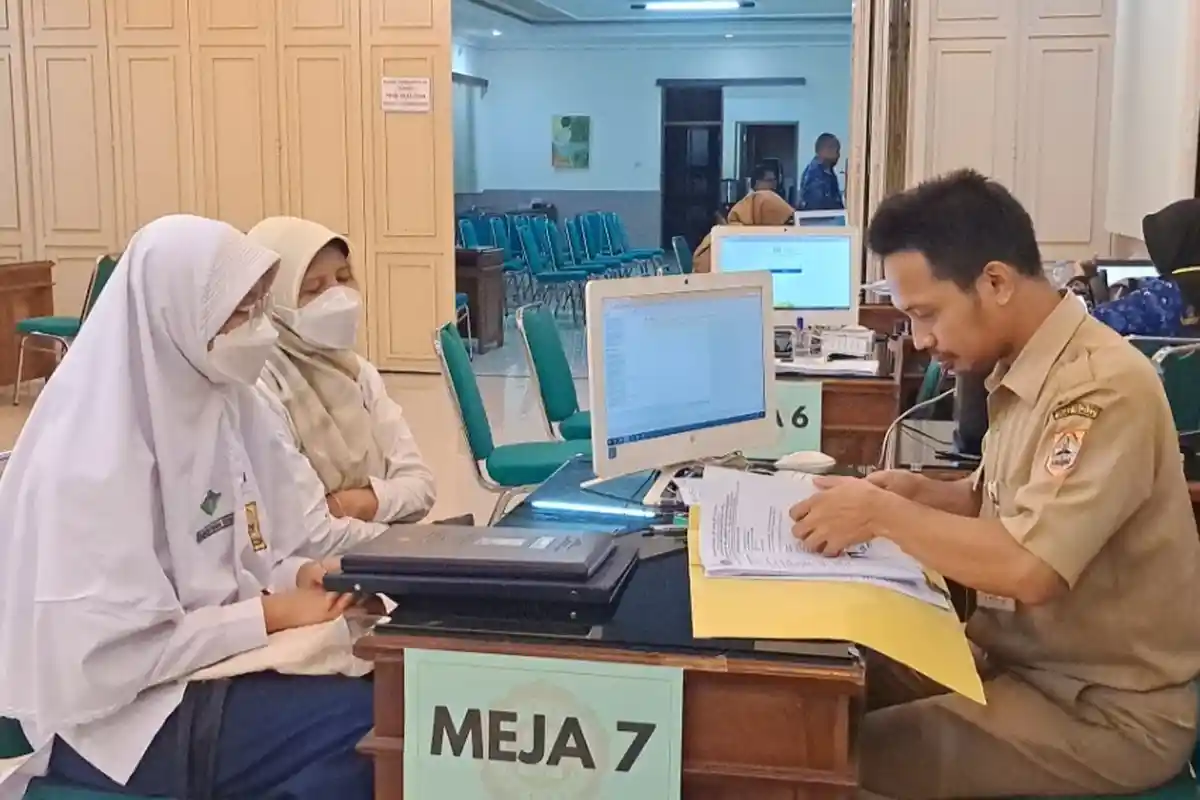 PPDB 2024 SMA/SMK Negeri Jateng Dimulai 6 Juni: Ada Kuota Khusus Anak Panti Asuhan dan Putus Sekolah