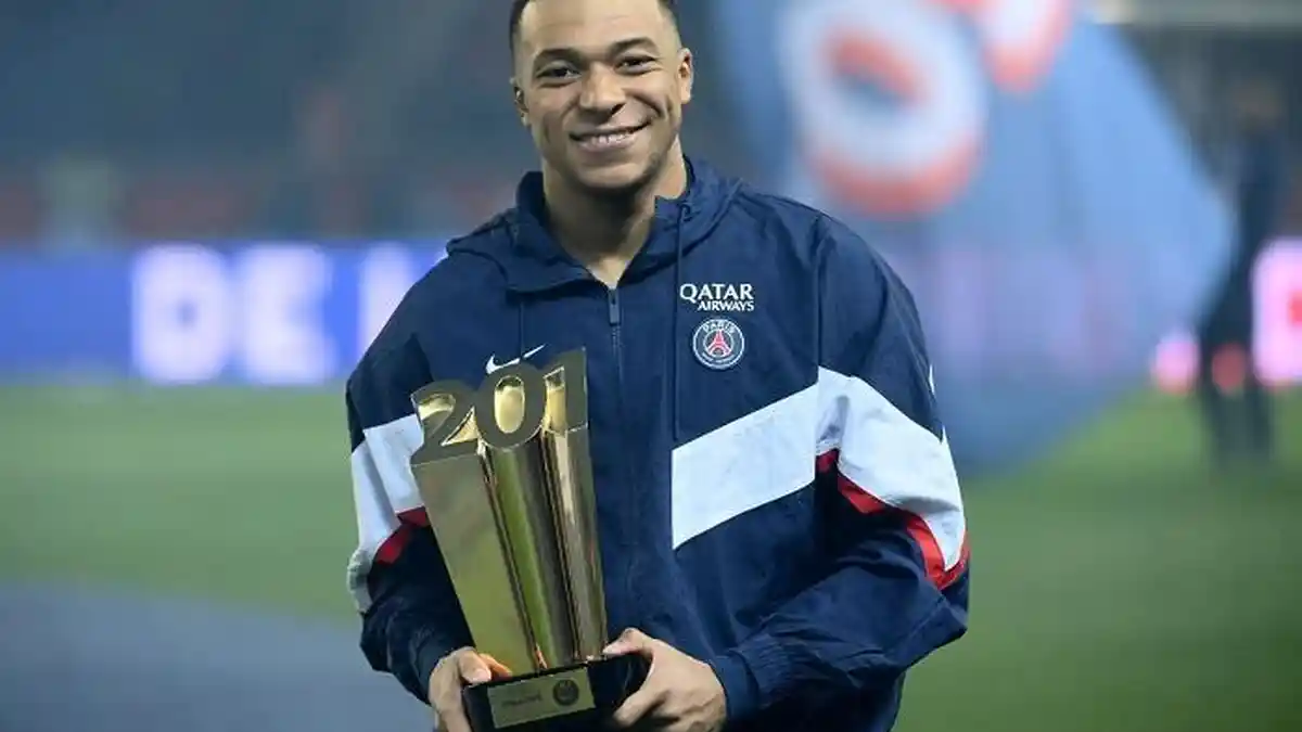 PSG Tak Sudi Lepas Kylian Mbappe Secara Gratis, Real Madrid Pilih Mundur?