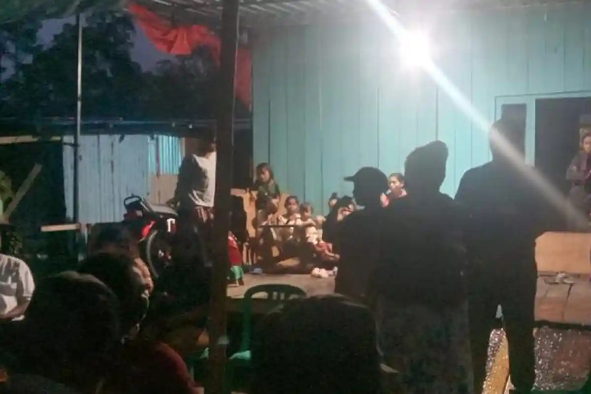 BERBAGI KASIH dengan Warga di Pomako, Ny Aryati Nagapa: Tuhan Mengajarkan Kasih
