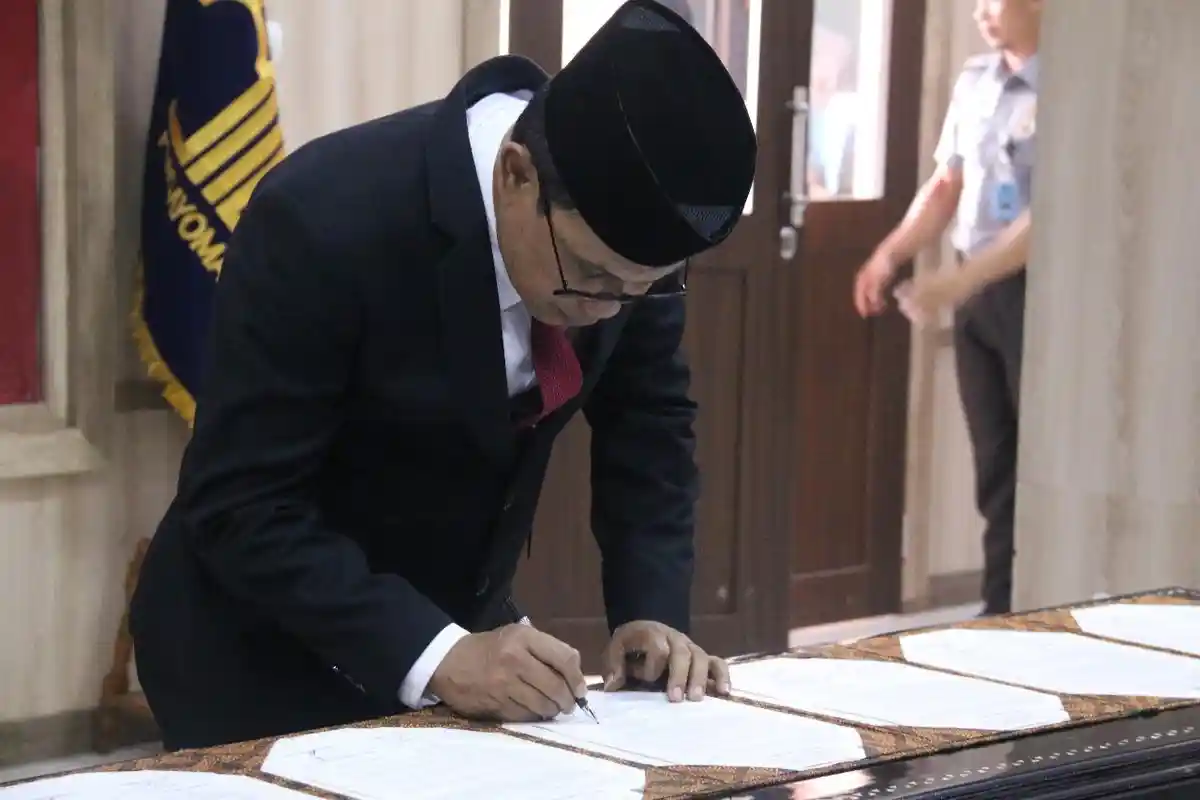 Kepala Kemenkumham Banten Lantik dan Ambil Sumpah 3 PPNS Satpol PP, Notaris Pengganti, dan JFT KI