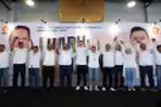Dhani Wirianata-Haru Suandharu Daftar ke KPU Kota Bandung