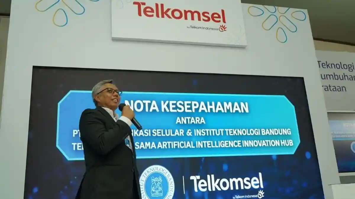Telkomsel dan ITB Teken Nota Kesepahaman Hadirkan AI Innovation Hub di KSTI Indonesia 2025