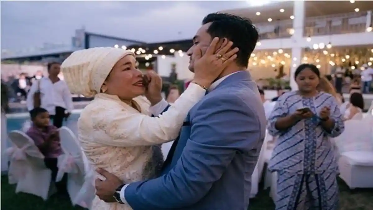 Belum Rela Usai Kematian Bibi & Vanessa, Ibunda Fuji Terus Kenang Foto Mendiang: Mama Kangen!