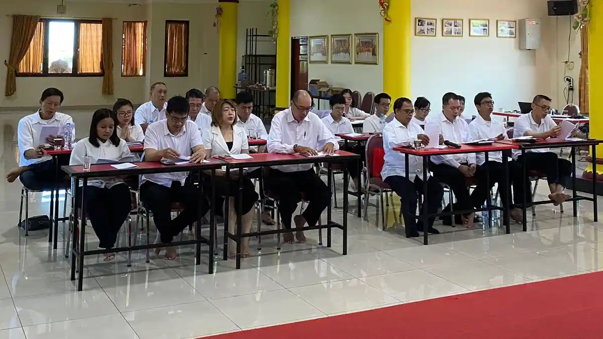 Rekor MURI! 2.569 Umat Buddha Ikuti Pembacaan Kitab Suci Dhammapada Serentak Nasional