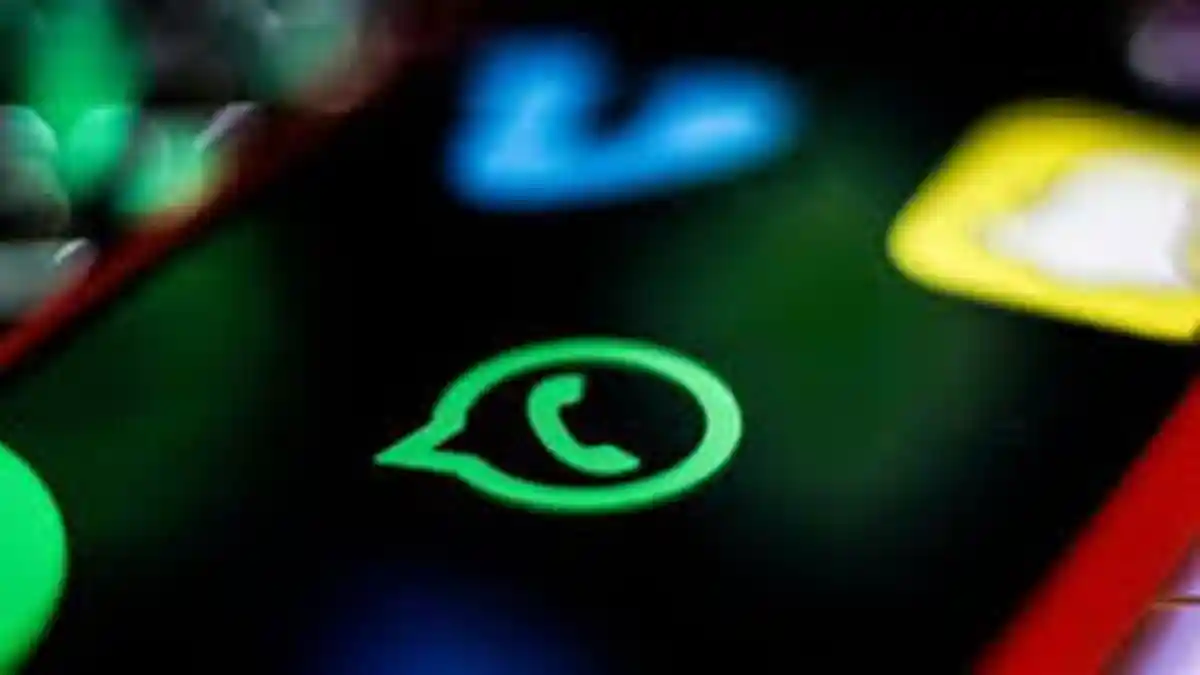 Cara Mendapatkan Stiker Animasi WhatsApp, Ada Pula Fitur Dark Mode dan Menghapus Otomatis