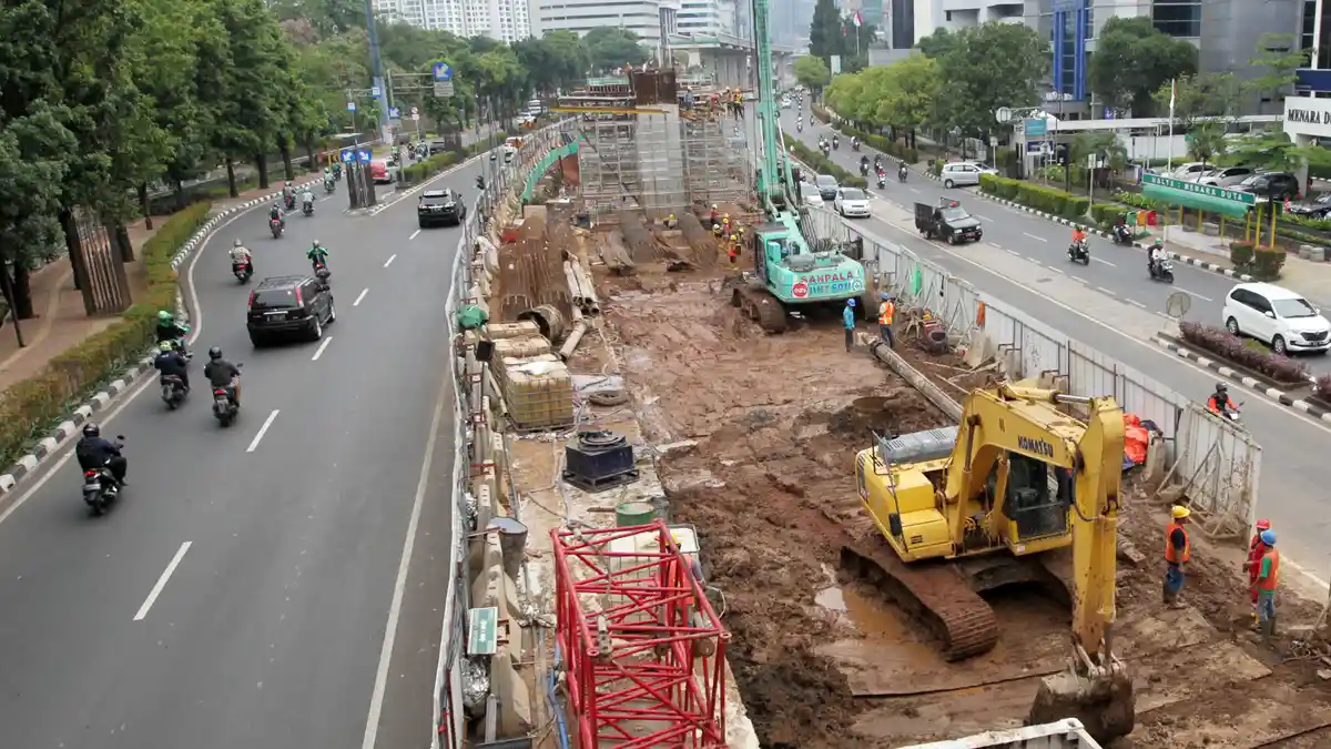 Bikin Macet, Konstruksi LRT dan Kereta Cepat Dihentikan Sementara