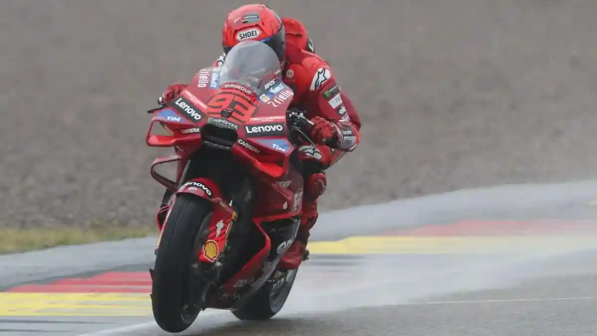 Marc Marquez Juara Dunia MotoGP 2025, Setara Valentino Rossi yang 7 ...