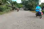 20260611-Warga-Nazar-Potong-Kambing-Jika-Jalan-Poros-Bulukunyi-Diperbaiki.jpg