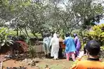 sudah-dikubur-dan-ditahlilkan-7-hari-ternyata-jenazah-positif-corona-warga-kampung-panik.jpg