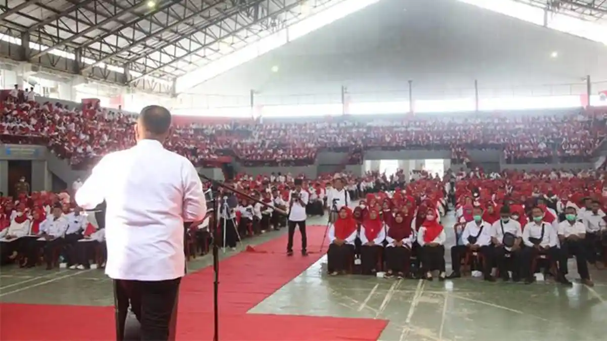 4.855 Guru Honorer Lampung Selatan Terima Insentif, Bupati Minta Manfaatkan Pekarangan Sekolah