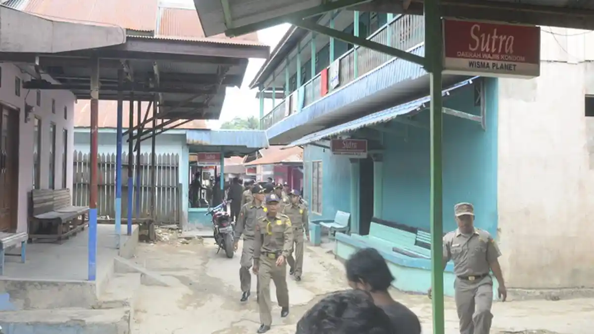 POPULER KALTIM: Mimpi Buruh yang Tolong Bocah Tenggelam di Balikpapan, Prostitusi Loa Hui Marak - lokalisasi-loa-hui_20160531_154531.jpg