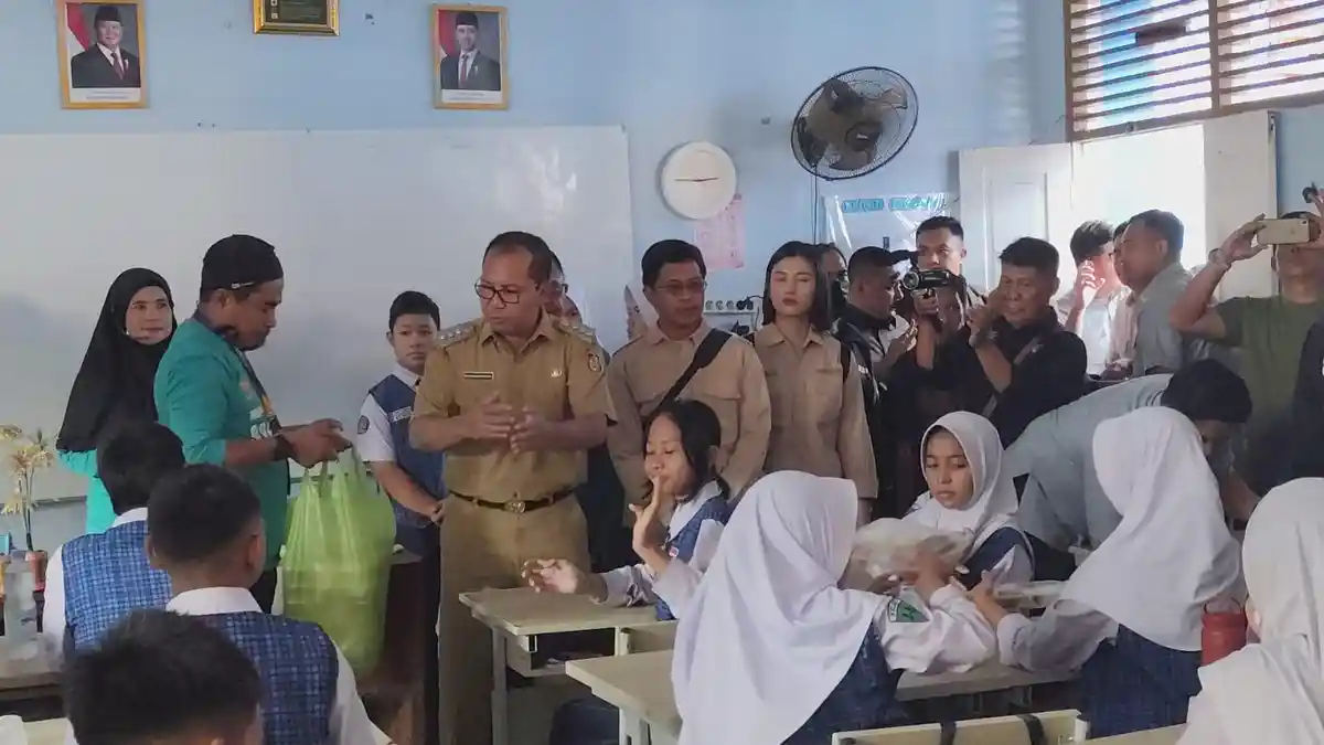 Ada Makan Bergizi Gratis, Kantin Sekolah Diminta Hanya Jual Camilan atau Kue Tradisional