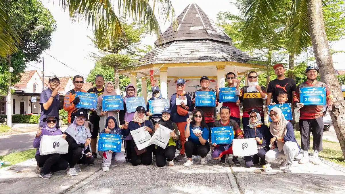 Senam Sehat PermanaNet Bersama Warga Puri Legenda Batam