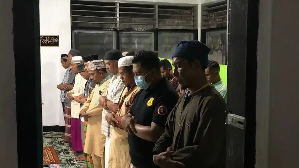 Bacaan Doa Kamilin Lengkap dengan Niat Sholat Tarawih dan Sholat Witir di Bulan Ramadhan 2023