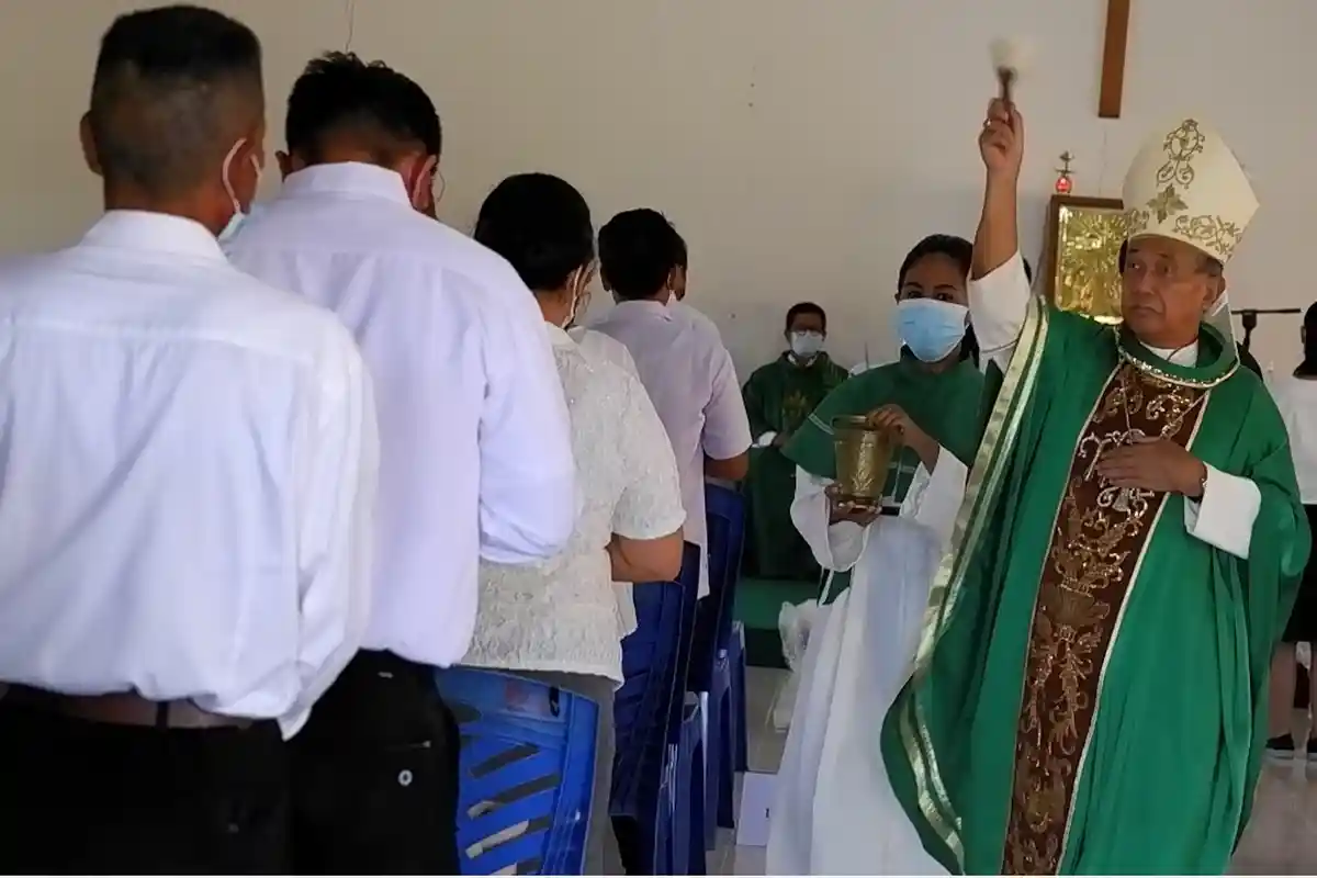 Lantik Dewan Pastoral Paroki, Mgr Agustinus Ajak Umat Jaga Nyawa dan Jiwa Selama Pandemi