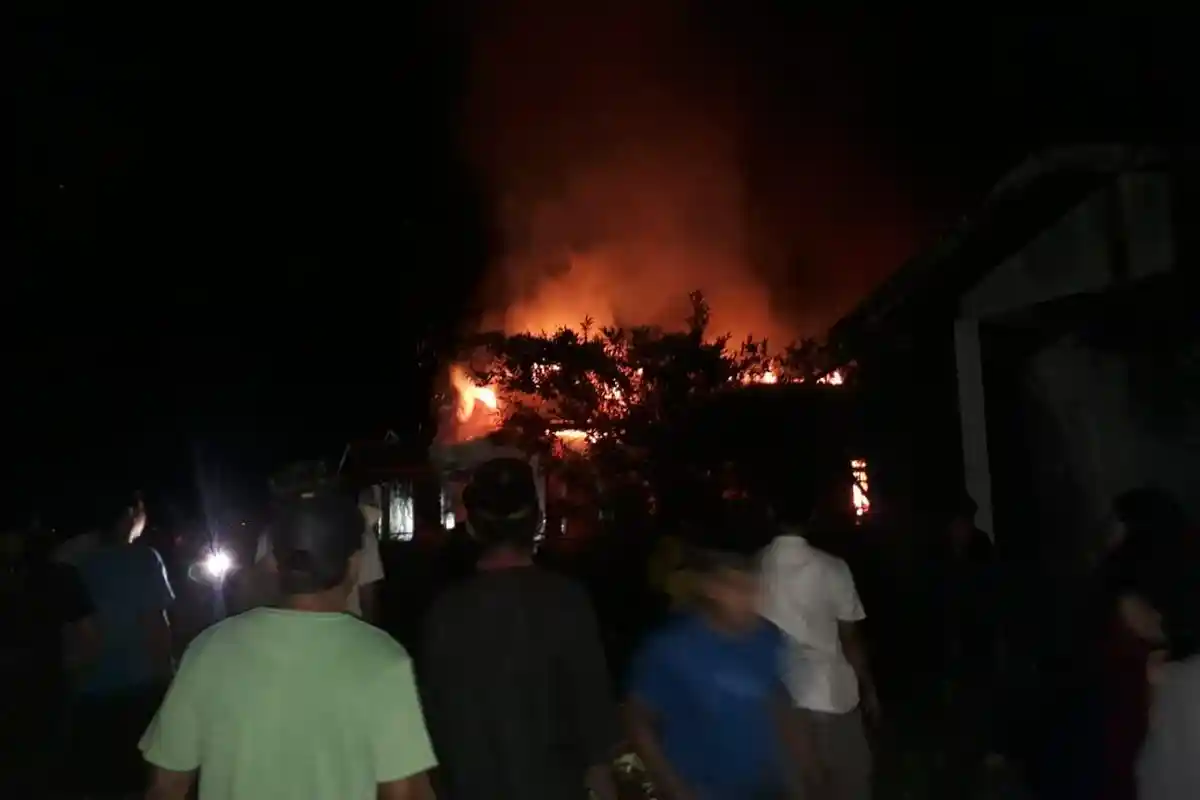 Polsek Sambas Ungkap Penyebab Kebakaran Satu Rumah di Desa Tumuk Manggis