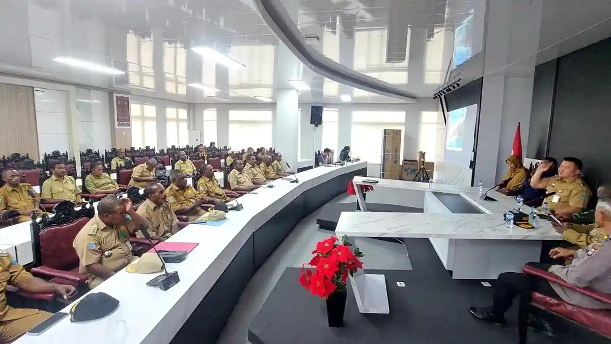 Dorong Kualitas Data di Maybrat, Pj Bupati Imbau Pejabat Kampung Aktif Perbarui Data Bersama BPS