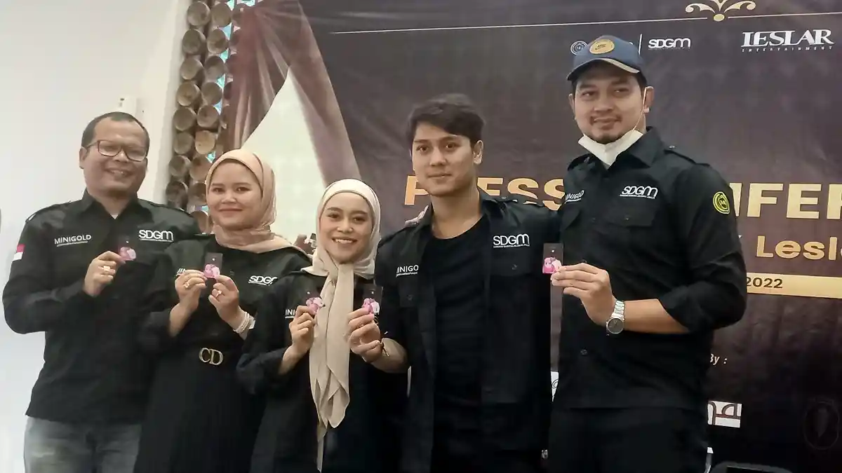 Rizky Billar dan Lesti Kejora Digandeng Perusahaan Emas, Rilis Series Emas Terbaru Minigold X Leslar