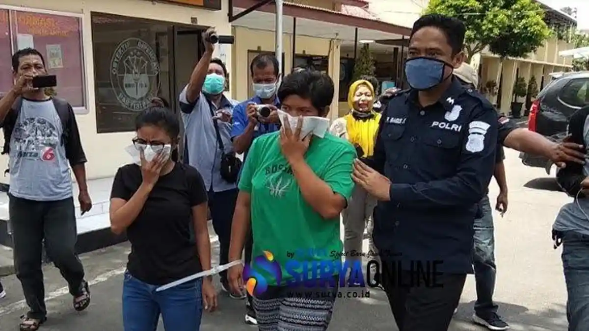 Dua Wanita yang Miliki Hubungan Sesama Jenis Diciduk Polisi Edarkan Narkoba