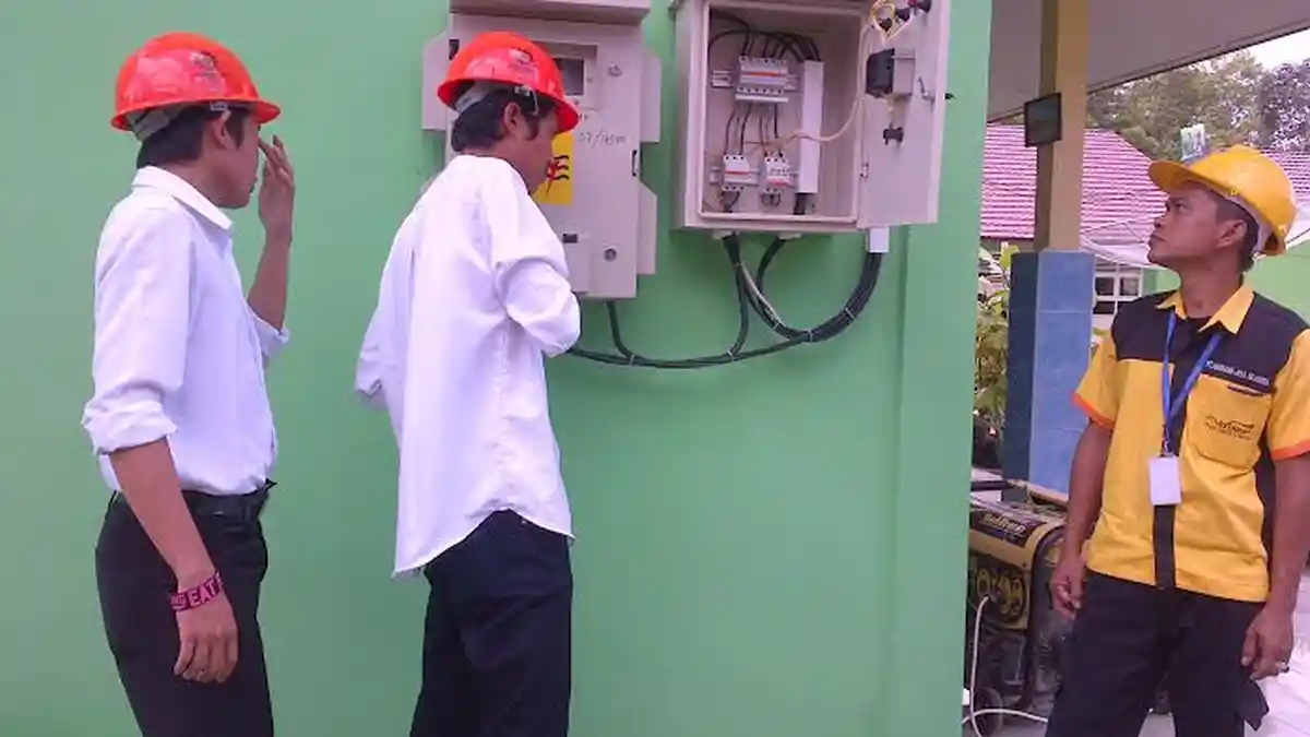 Ditunggu Tiga Petugas PLN, UNBK di Belitung Berjalan Lancar