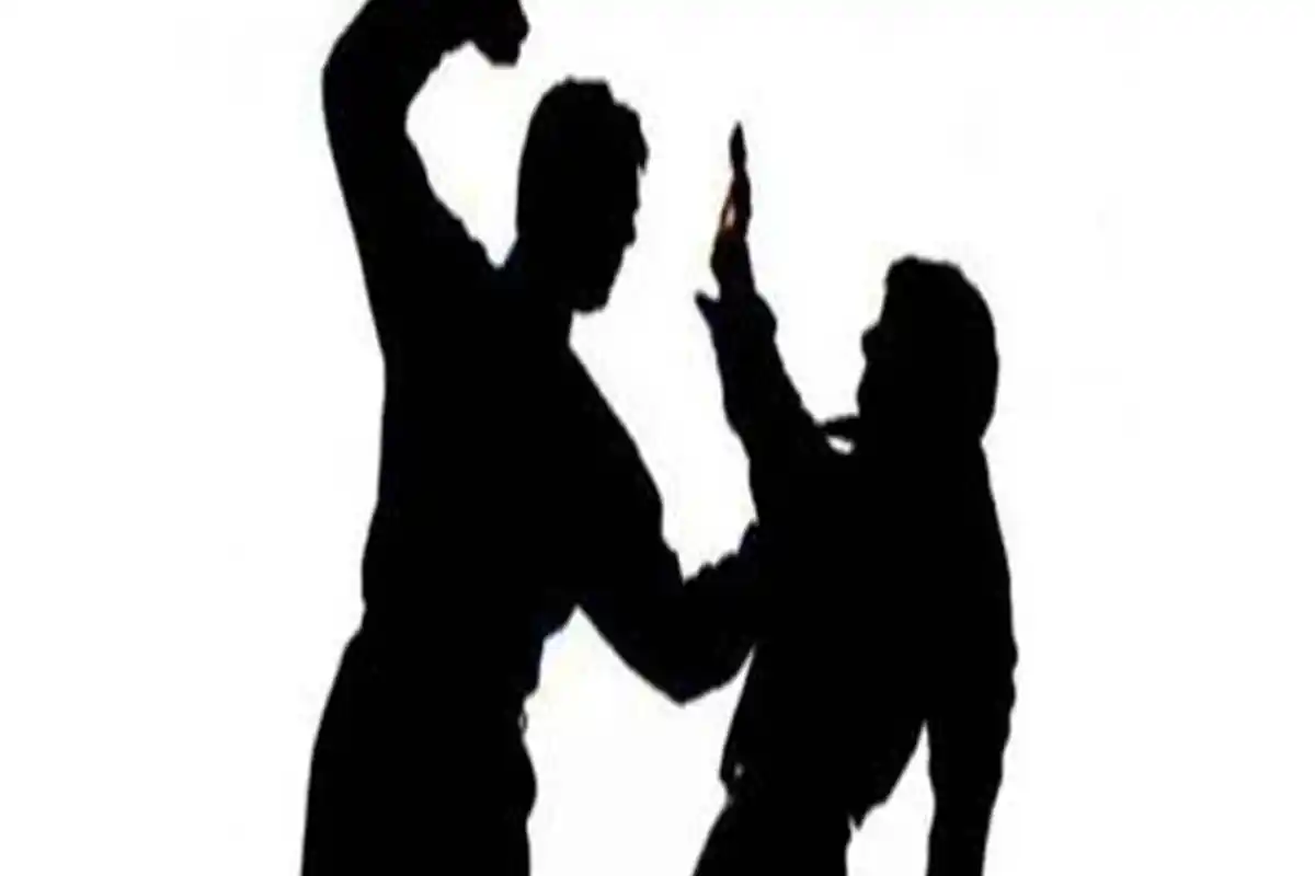 BREAKING NEWS : Diduga Ada Bentrok Antara Oknum Perguruan Silat dengan Suporter di Surabaya Pagi Ini