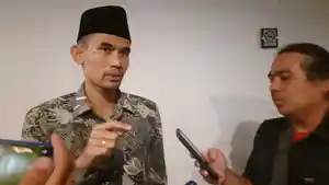 Ketua-KPU-Bukititnggi-Satria-Putra-saat-diwawancara-waktu-lalu.jpg