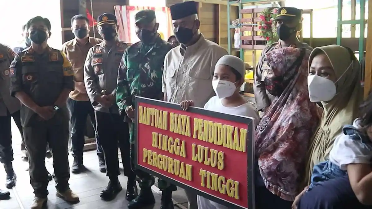 Bupati Kukar Beri Bantuan kepada Anak dan Keluarga Pasutri yang Meninggal Akibat Covid-19