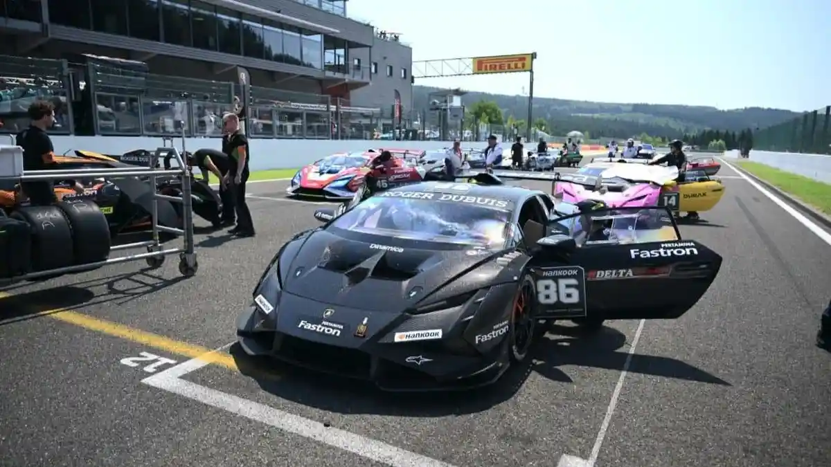 Umar Abdullah Raih Podium Juara 1 Lamborghini Cup di Sirkuit Spa Belgia - Tribunnews.com