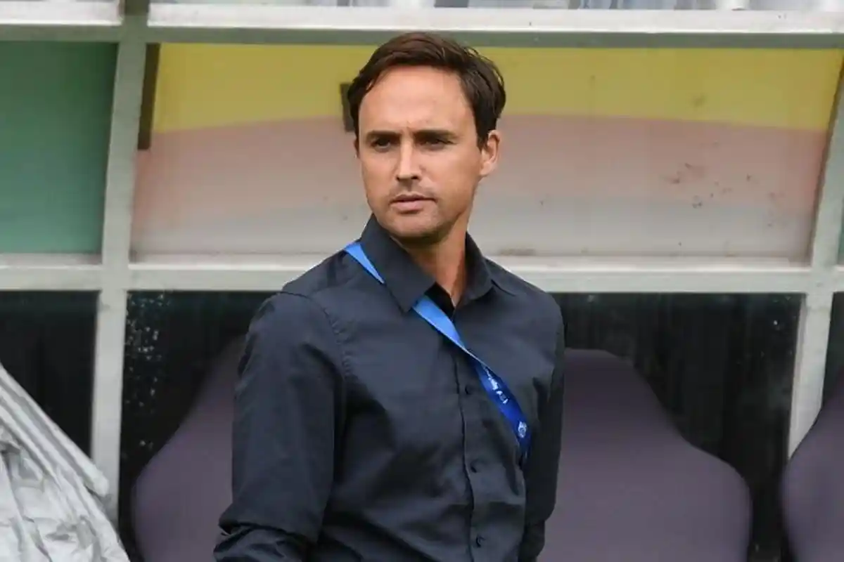 Paul Munster Fokus 100 Persen Bawa Persebaya Menang Atas Arema FC, Minta Pemain Tidak Remehkan Lawan