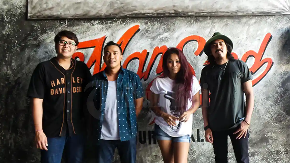 Inilah Band Aliran Rock Berbahasa Bali dengan Vokalis Perempuan