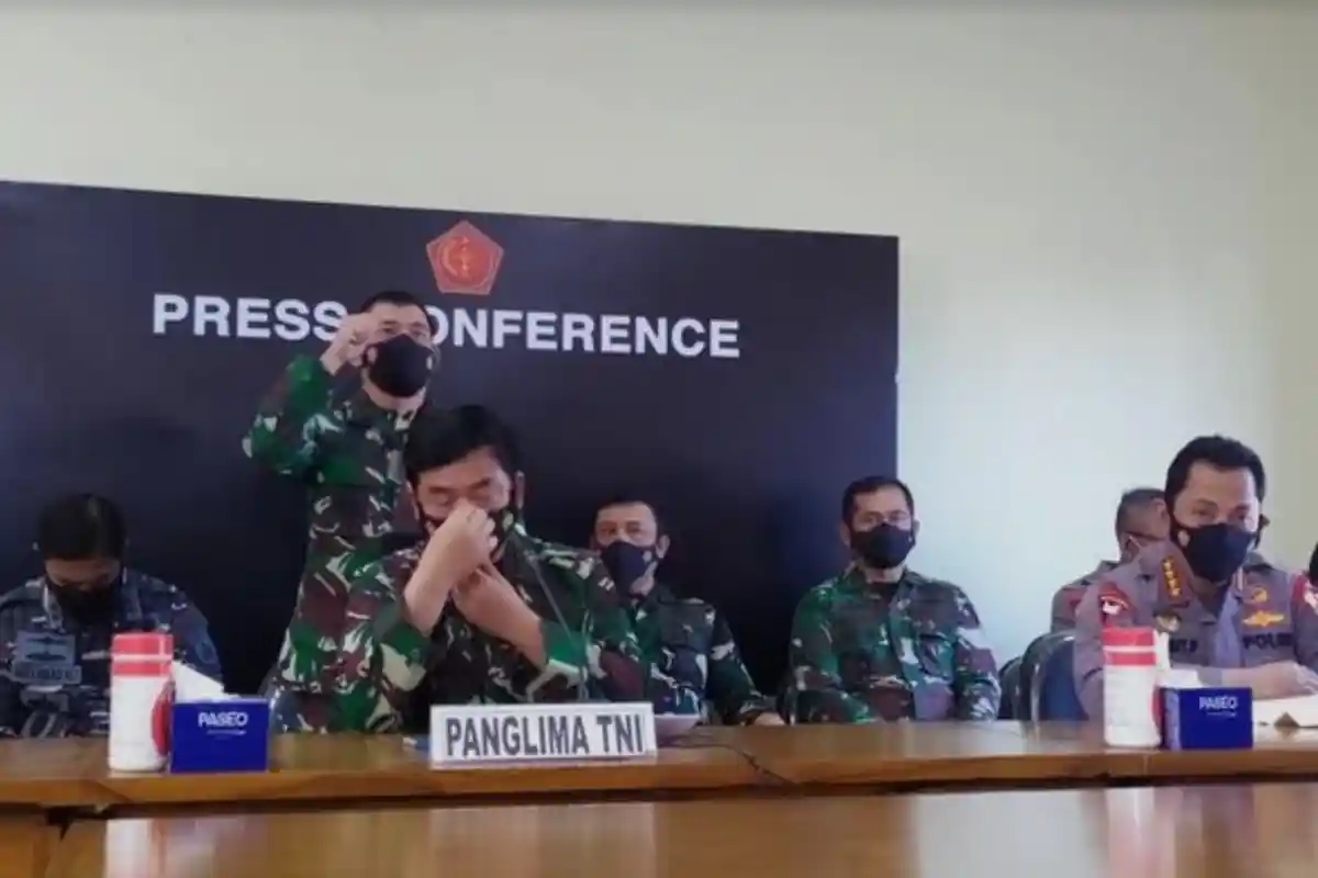 Panglima TNI Menahan Tangis Saat Sampaikan Rasa Prihatin Atas Tenggelamnya KRI Nanggala 402