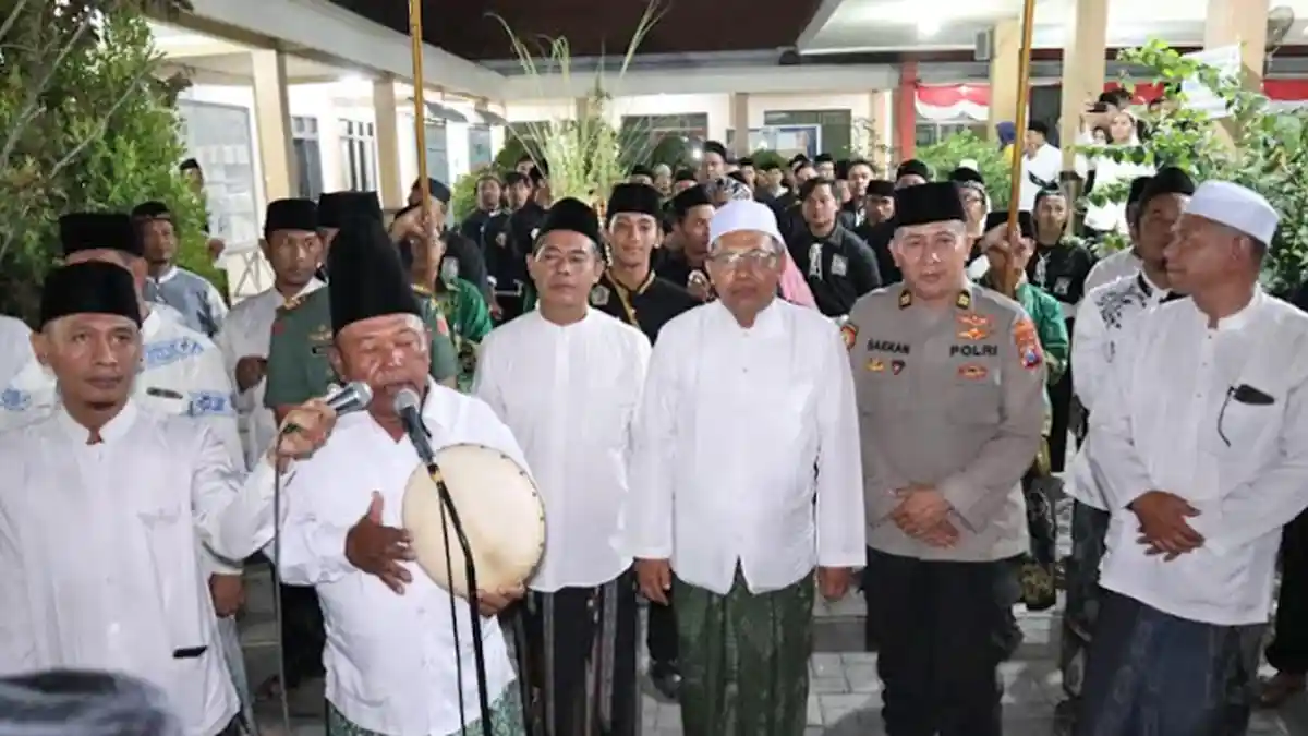 Mengenal Tradisi Rabu Wekasan Desa Suci Gresik, Tradisi Silaturahmi Kedua Setelah Idul Fitri