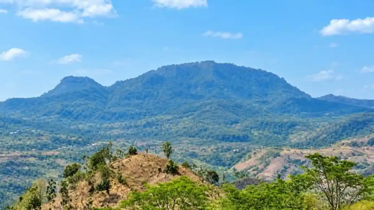 Mirip Mercon Raksasa: BPBD Usut Dentuman Misterius di Gunung Pandan yang Gegerkan Warga Bojonegoro
