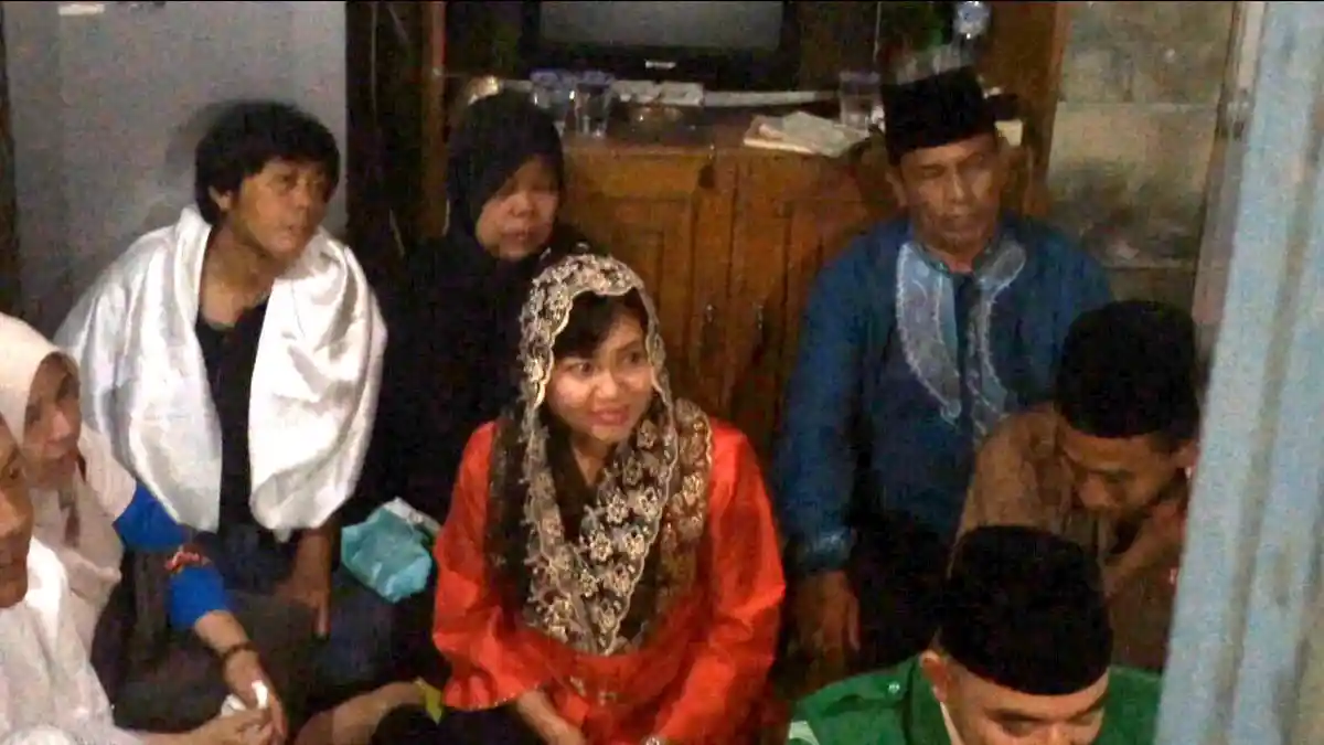 Istri Djarot dan Giring Nidji Hadiri Tahlilan Almarhum Hindun