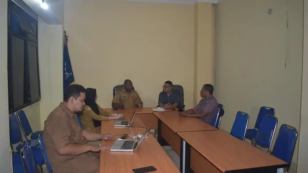 Diskominfo Jayapura Bersama USAID IUWASH Optimasi Layanan SP4N Lapor