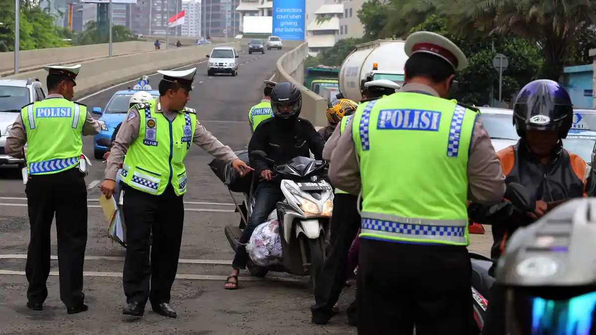 Ahok Nilai Kecelakaan JLNT Karena Kesalahan Pengendara Motor