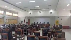 Suasana-Paripurna-di-DPRD-Kabupaten-Ngada-Jumat-28-Februari-2025.jpg