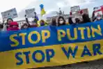 Demo Mengecam Konflik Rusia-Ukraina