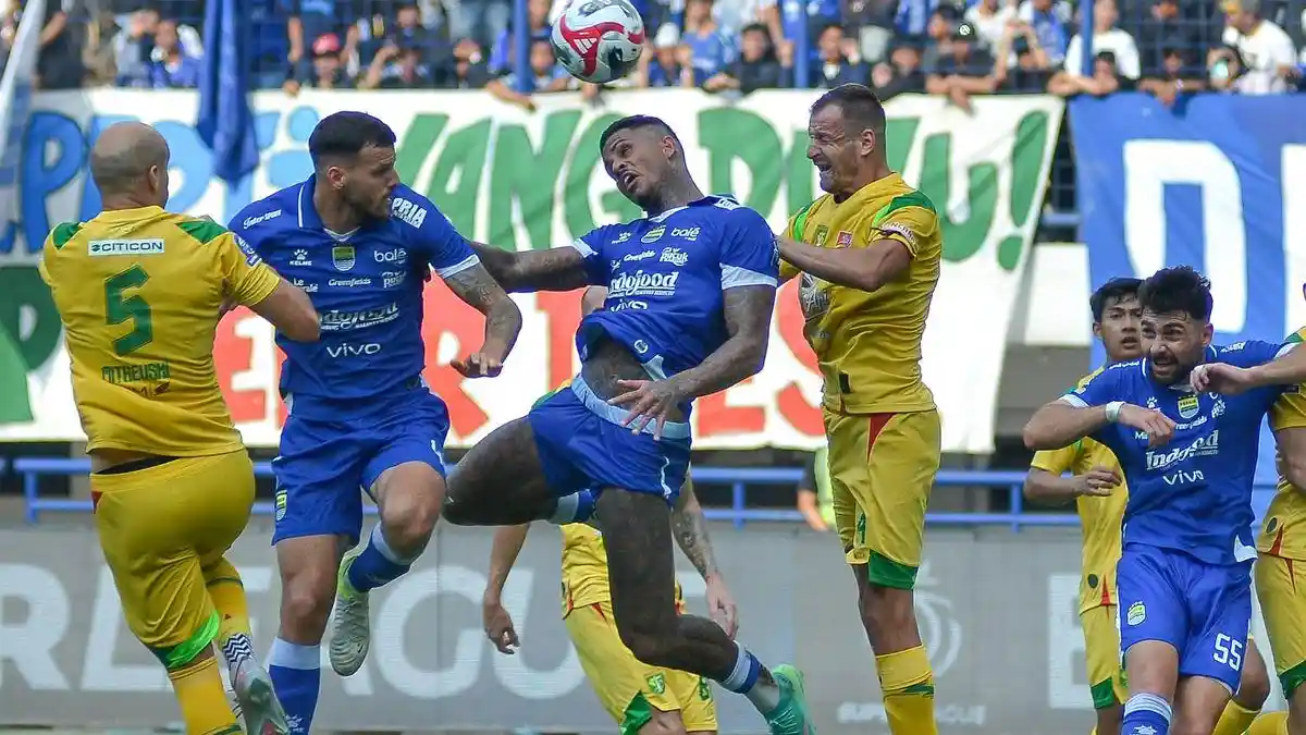 Jelang Laga Kontra Persib Bandung, Bonek Pertanyakan Soal 1 Pemain Asing Persebaya