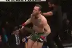 petarung-mma-asal-irlandia-conor-mcgregor-merayakan-kemenangan-atas-donald-cerrone.jpg