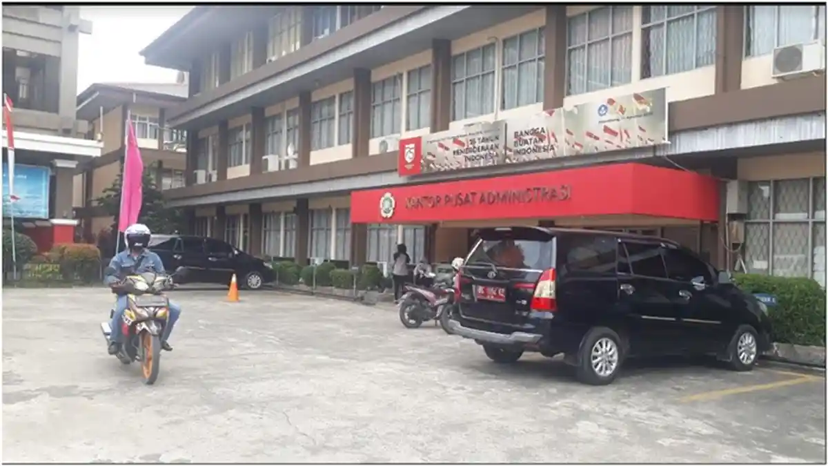 Polsri Gelar Wisuda ke-36 Secara Drive Thru, Wisudawan Bisa Pakai Mobil dan Motor