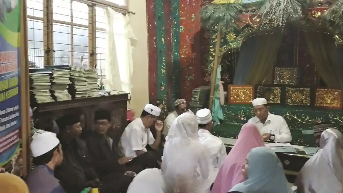 Calon Pengantin Sampai Diajari Baca Alquran di KUA