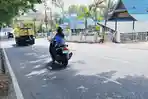 Oli Tumpah di Jl Ahmad Yani Tanjungpinang, Tujuh Pengendara Motor Terjatuh
