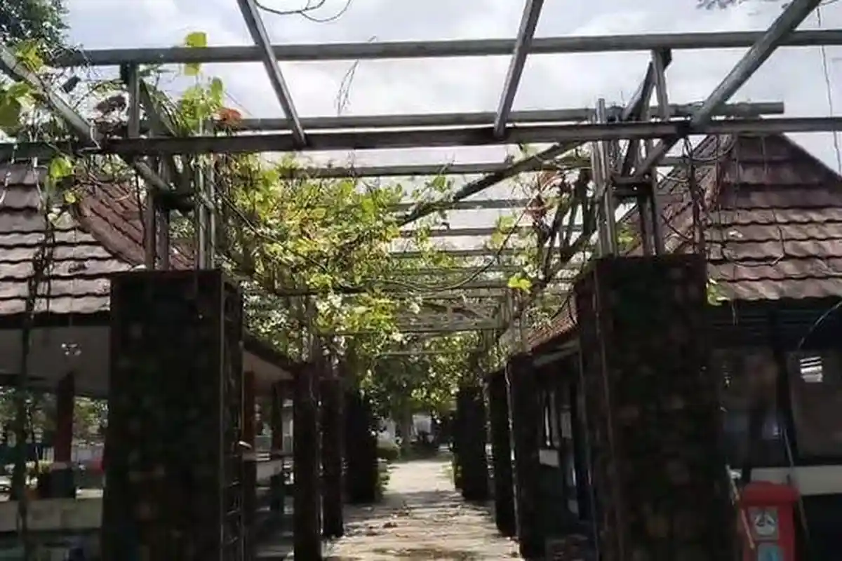 Penampakan Bangunan Pojok Baca di Lapang Merdeka Pangandaran, Kumuh dan Tidak Terawat