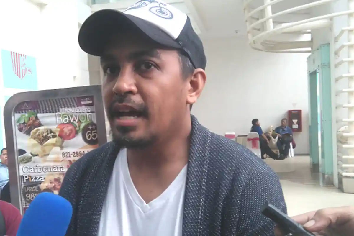 Bangga dan Peluk Glenn Fredly Buat Joey Alexander