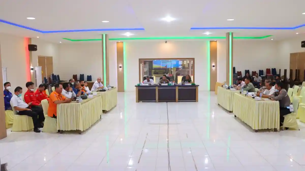 Rakor Antisipasi Bencana Alam, Wakapolres Sintang Ingatkan Semua Pihak untuk Waspada