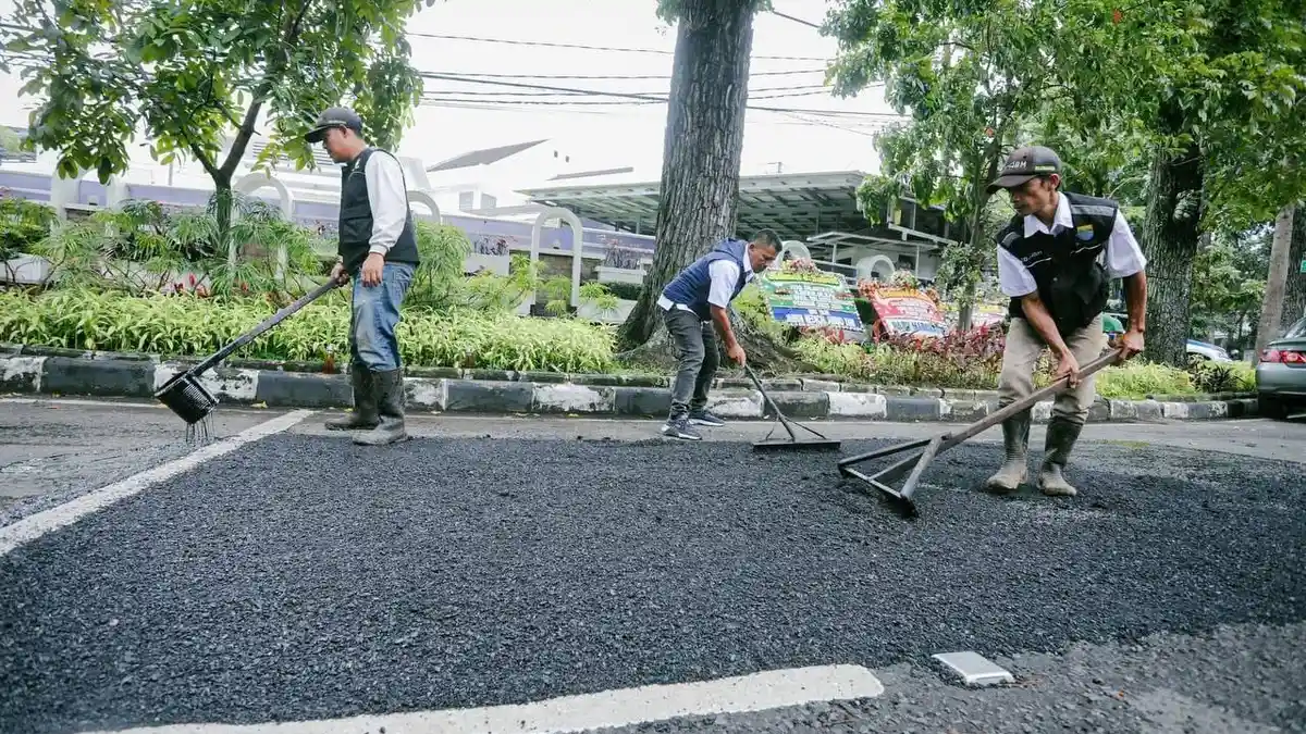 Mudik Tinggal Hitungan Hari, DBMPR Jabar Kebut Perbaikan Jalur Maksimal H-7 Lebaran
