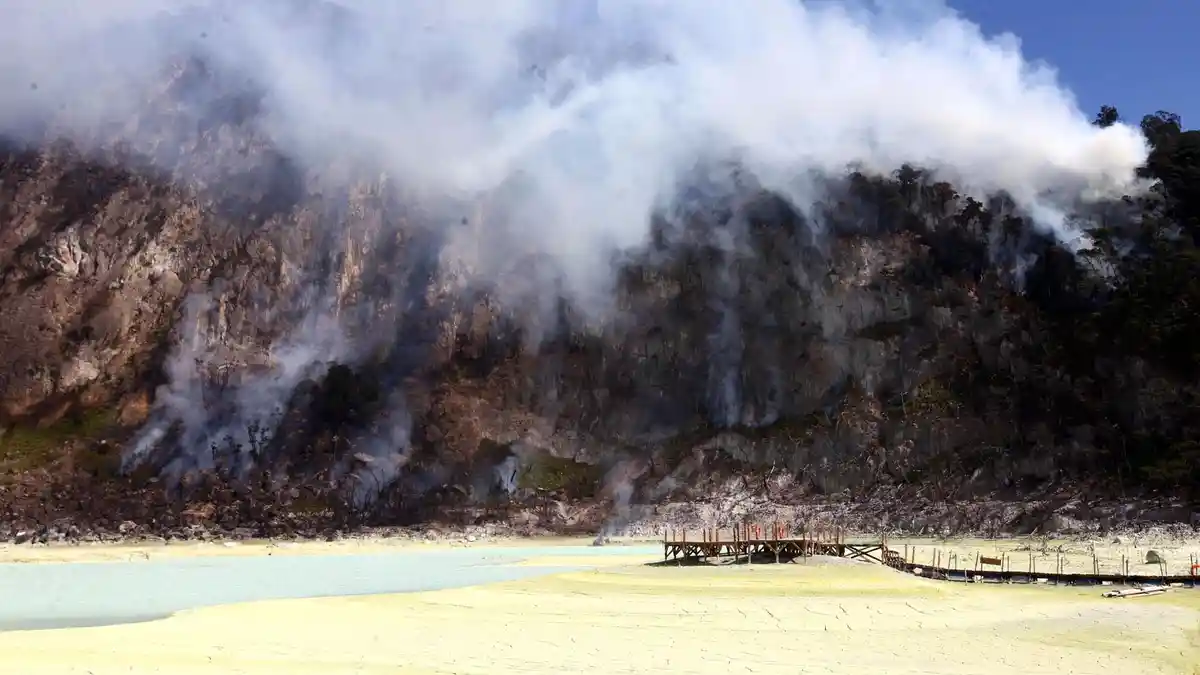Area Kawah Putih Terbakar, 5 Wisata Sekitar Ciwidey Bandung Ini Bisa Jadi Pilihan